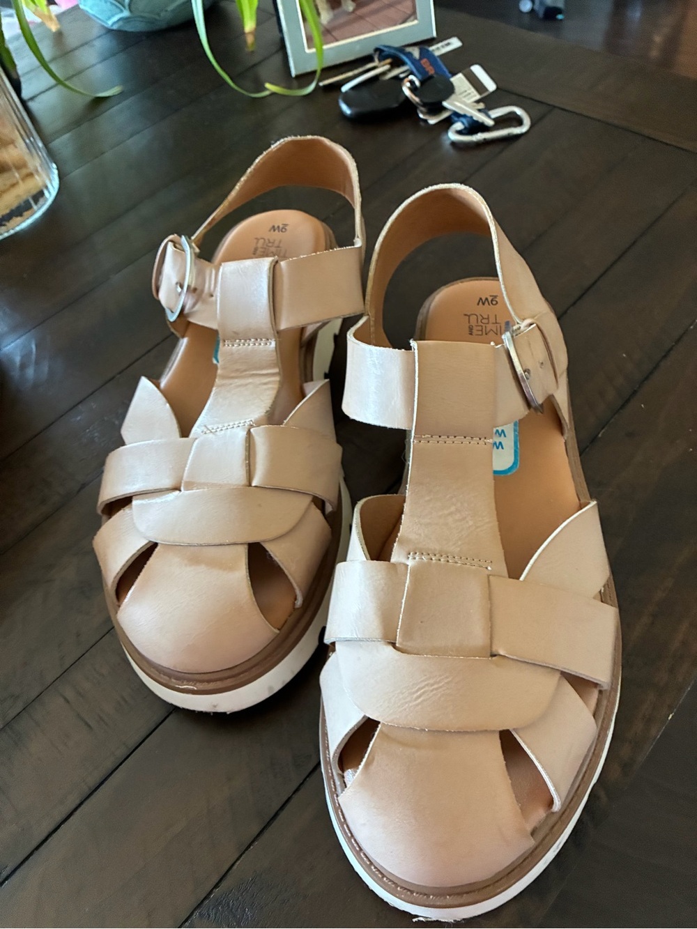 Women’s Tried & Tru Tan Leather T-Strap Platform Sandals size 9W